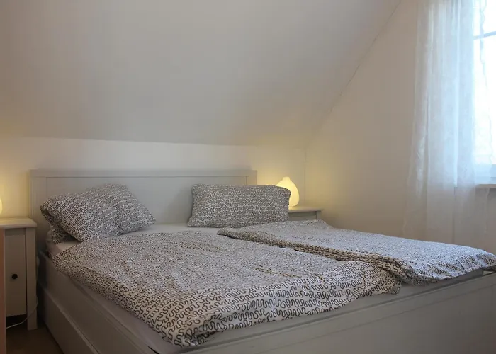 Appartement F 86 In *